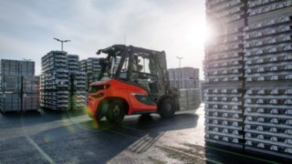 A Linde diesel forklift truck transports goods at an automotive supplier’s plant. A Linde diesel forklift truck transports goods at an automotive supplier’s plant.