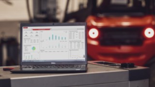 The comprehensive Linde Warehouse Manager (WMS) coordinates all warehouse processes.
