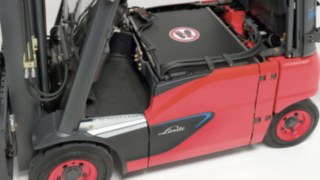 Linde electric truck with Li-ION battery technology Linde electric truck with Li-ION battery technology